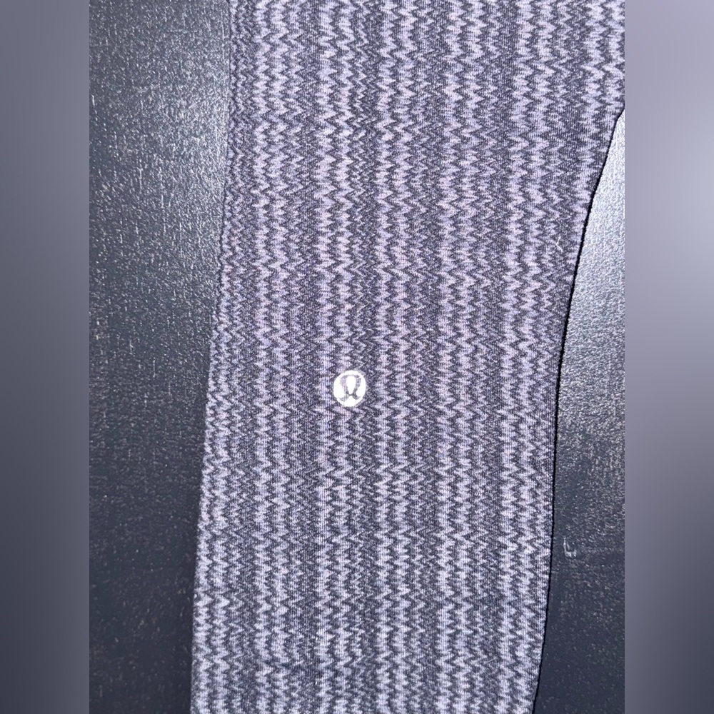 lululemon athletica Black and Gray Patterned Leggings - Picture 5 of 5
